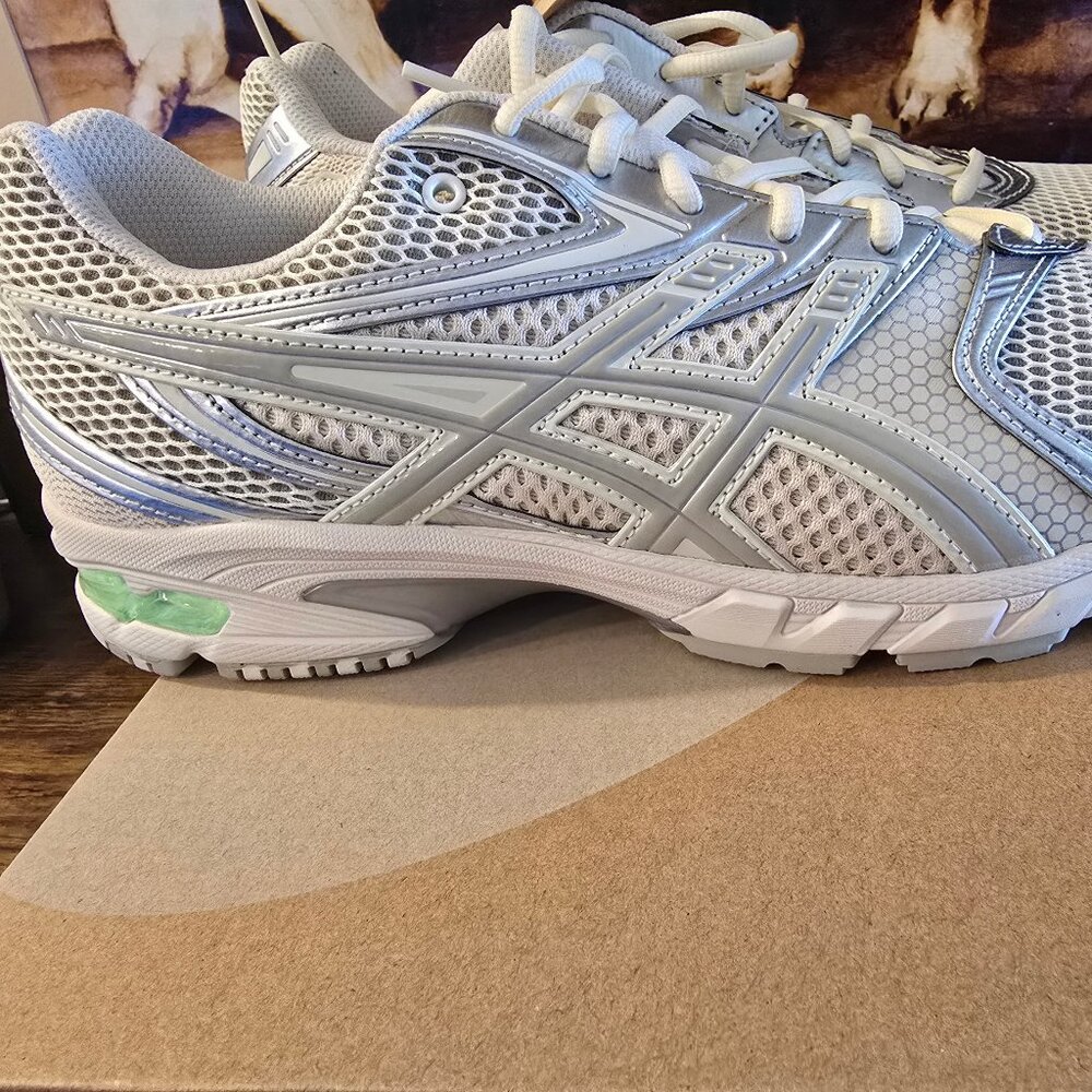 Asics Gel DS Trainer 14 Peppermint Menthol Pack 1203A607-104 Shoes Mens Sz 10